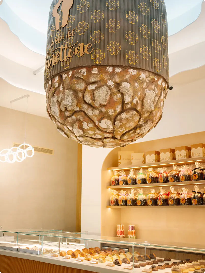 Interior de la tienda de La Casa del Panettone